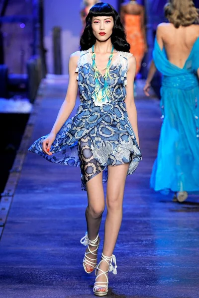 Look 38
